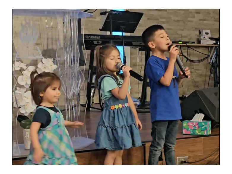 Iglesia Vigilancia Cristiana Phoenix, Children worship